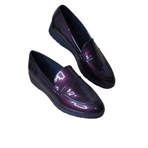 Kelly & Katie Metallic Purple Loafers Size 7